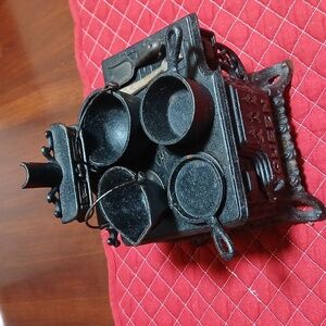 Vintage Queen Cast Iron Stove Miniature Set